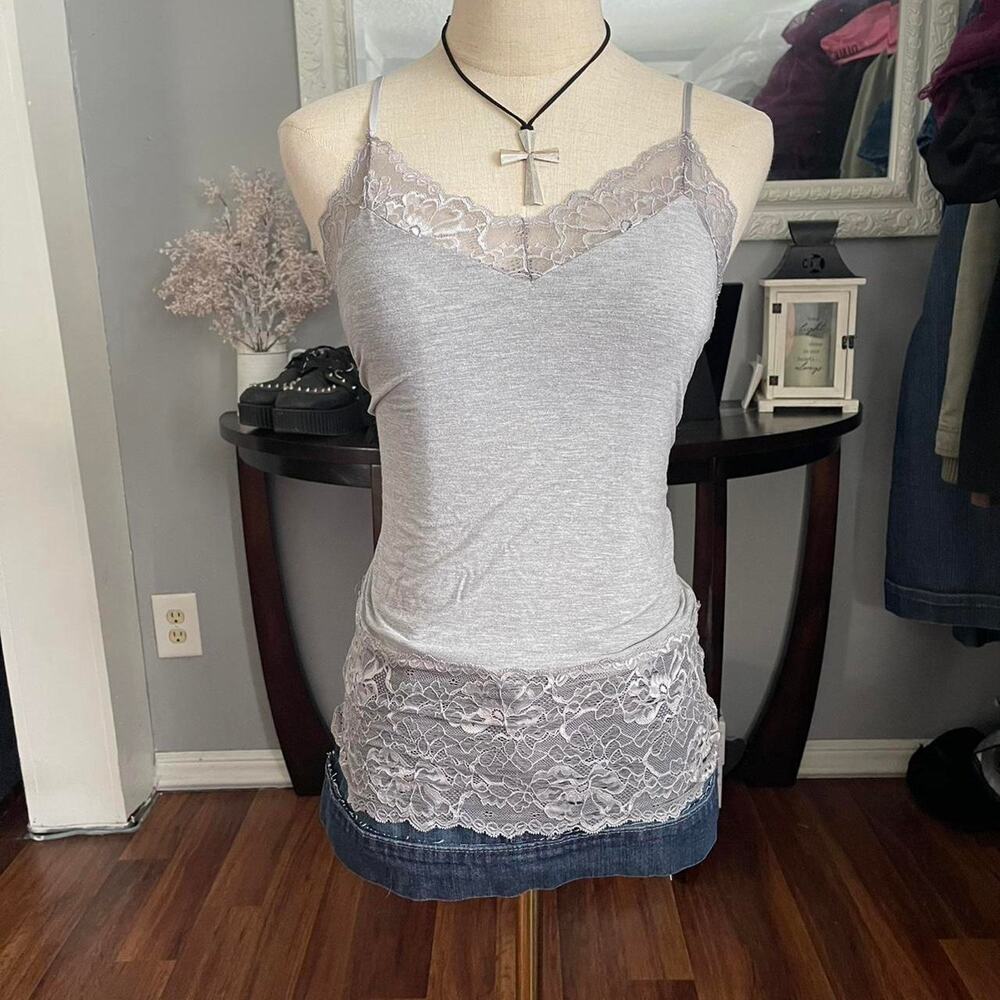 Grey lace top fits like